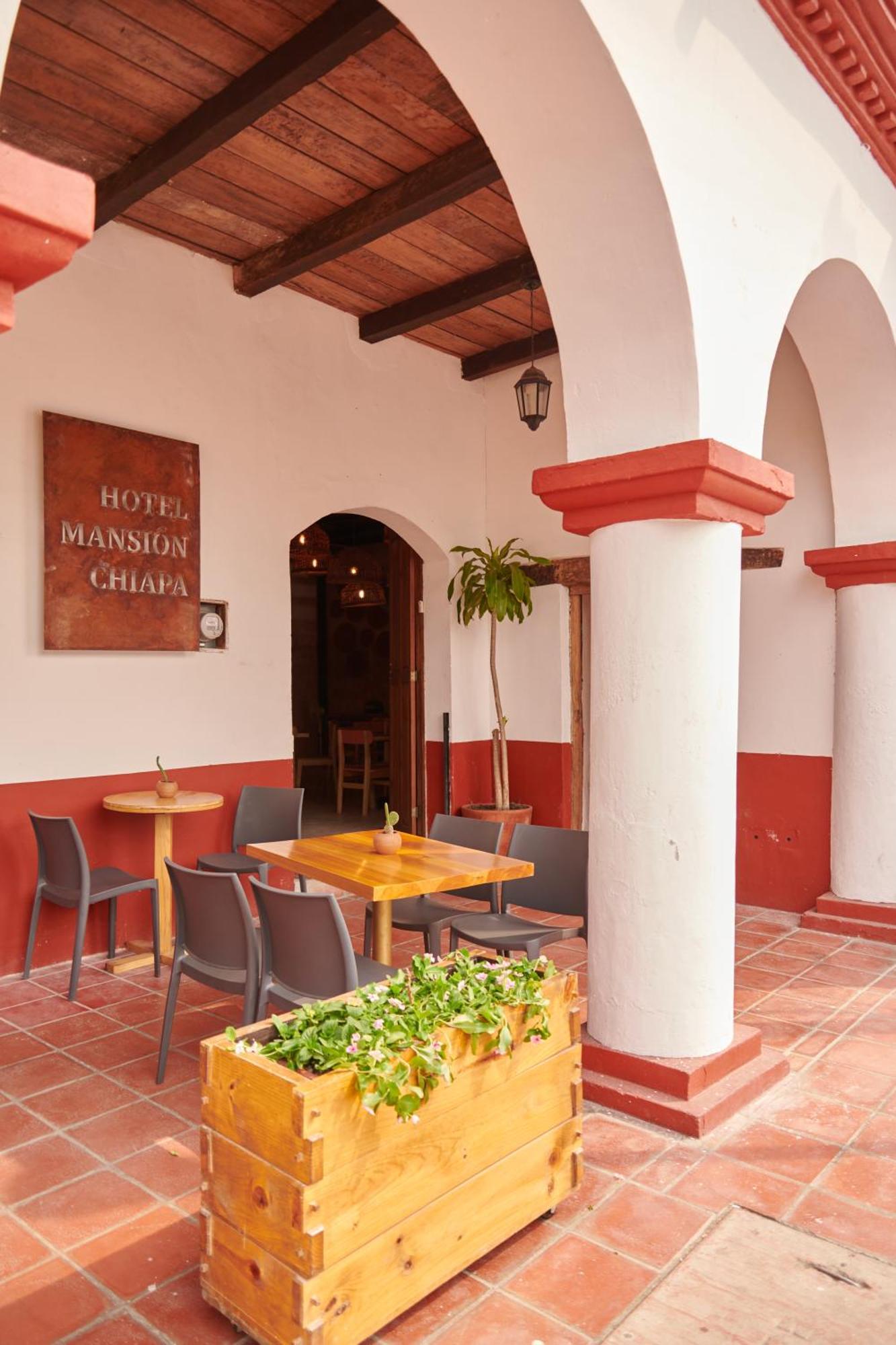 Hotel Mansion Chiapa チアパ・デ・コルソ エクステリア 写真
